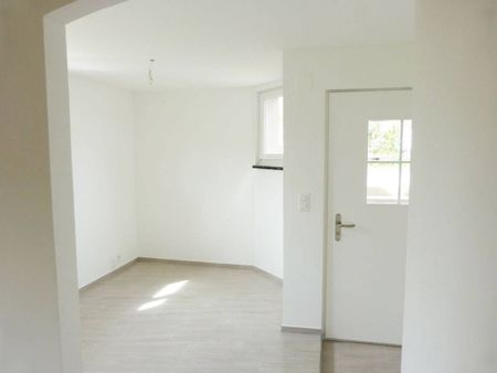 Grosszügige 2.5-Zimmerwohnung in Urdorf - Photo 2