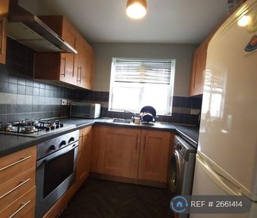 2 bedroom flat to rent - Photo 3