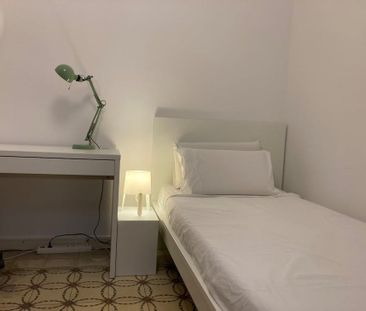 Carrer de Mallorca, Barcelona, Catalonia 08037 - Photo 3