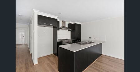 Neat as a pin! - Photo 3