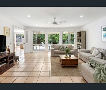 25 Stormbird Drive, Noosa Heads, Qld 4567 - Photo 2