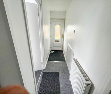 2 bed lower flat to rent in NE12 - Photo 4