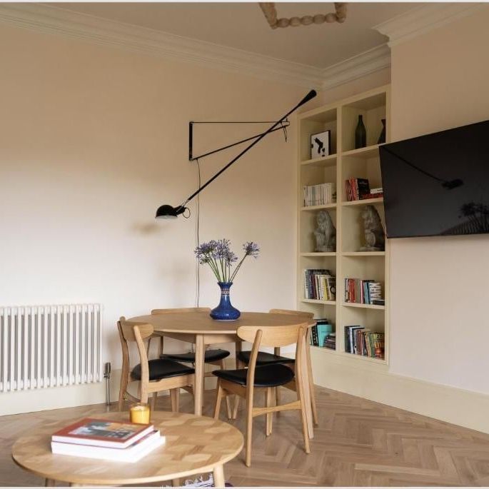 2 Bed Flat, Lansdowne Road, W11 - Photo 1