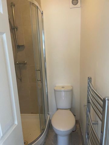 Studio Flat, Wembley Hill Road, HA9 - Photo 3