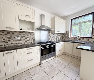 3 Bedroom House To Let - Photo 4