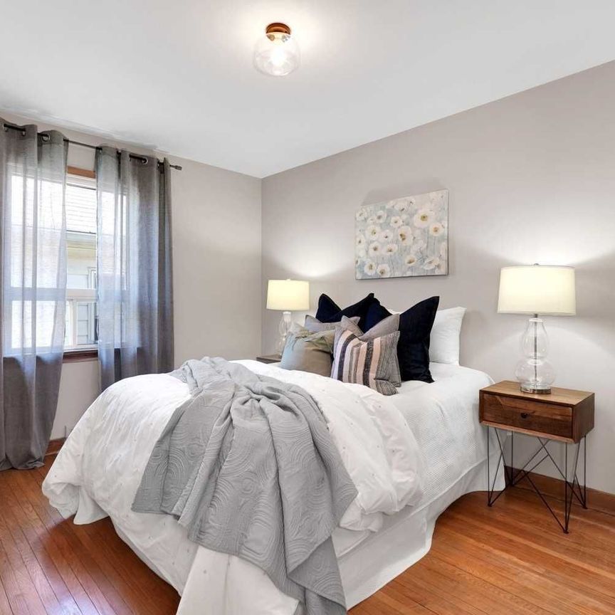 For Lease - 213 Conant Street Unit# Main Floor, Oshawa, Ontario - Photo 1