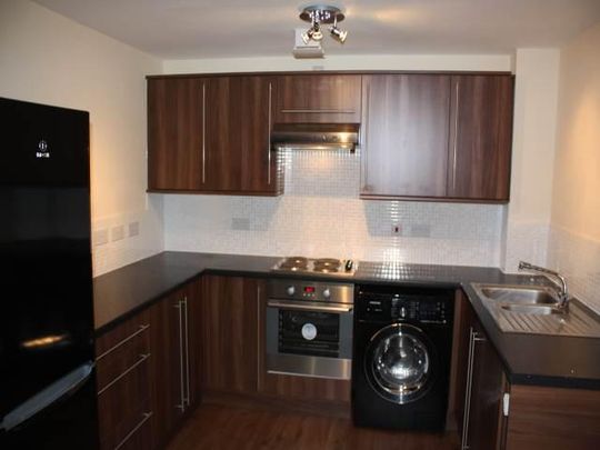 2 bedroom flat to rent - Photo 1