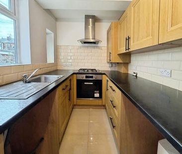 2 bedroom House To Let - Photo 3