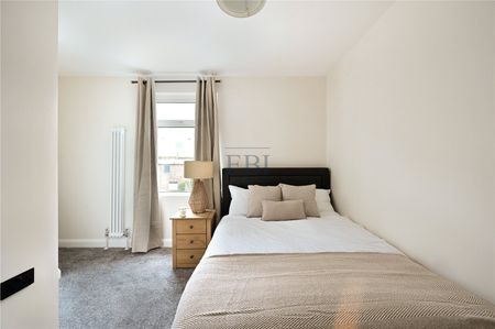 Offa Road, TN35 5HR - Photo 4