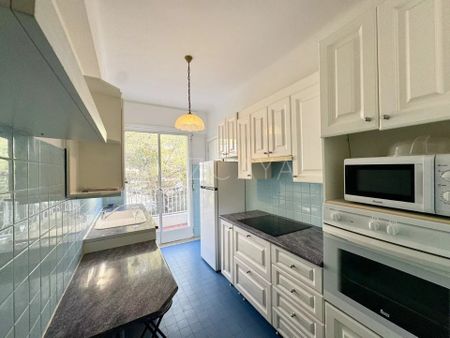 Location Appartement 3 pièces 76m² NICE 06300 - Photo 4