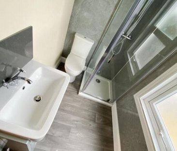 1 bedroom in a house share to rent - Photo 6