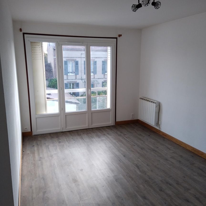 SENS. Appartement lumineux T1 avec ascenseur - Photo 1