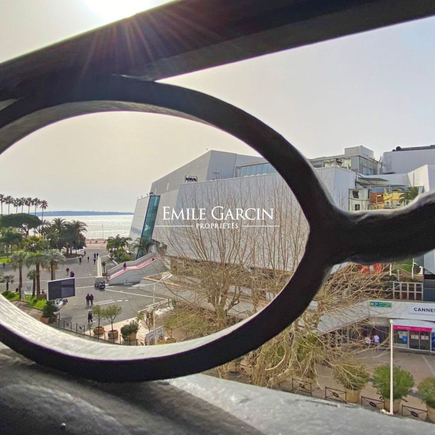 Superbe appartement sur la Croisette, vue mer et palais, unique à louer - Photo 1