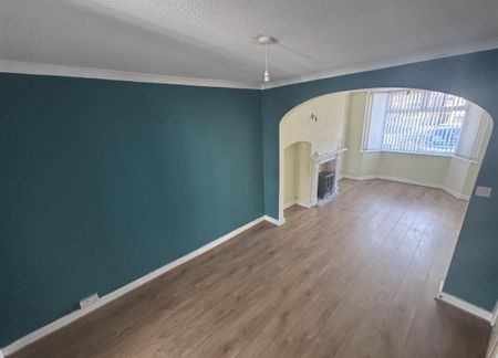 4 bedroom house - terraced to rent - Photo 2