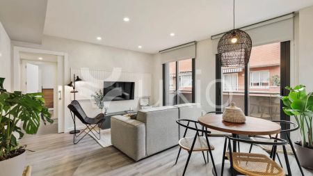 Apartamento de alquiler en Carrer de Morales, Barri de les Corts - Photo 2