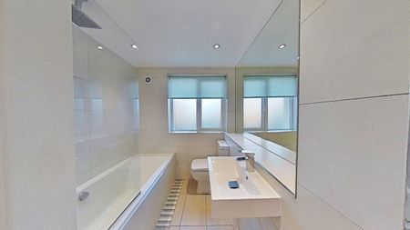 3 bedroom apartment to rent - Photo 4