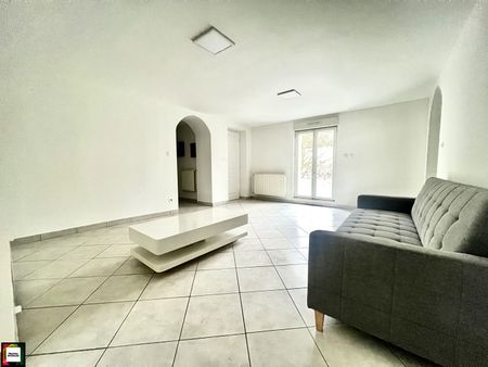 Location Appartement 3 pièces 62m² HAUCOURT MOULAINE 54860 - Photo 3