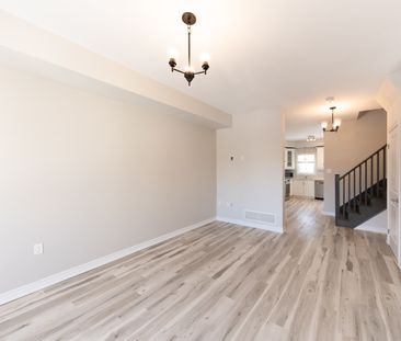 For Lease - 15 BARLEY Lane, Hamilton, Ontario - Photo 1