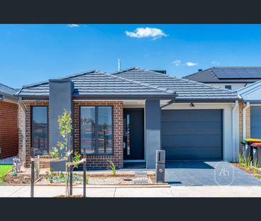 42 Madeira Drive, Truganina, Vic 3029 - Photo 3