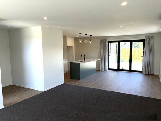 7 Henshaw Street, Woodend, NZ - Photo 1