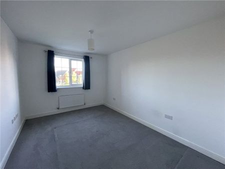 Modern first floor two bedroom apartment on the popular Great Western Park Development. - Photo 4