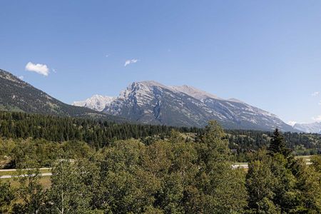 Mountain Avenue - Photo 2