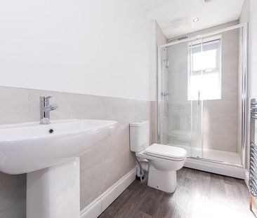 Hartley Crescent, Leeds - Photo 4