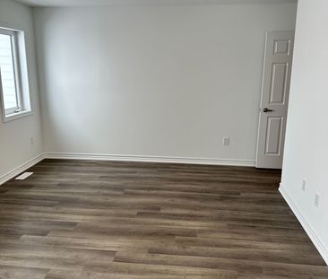 For Lease - 56 Forestwalk Street, Kitchener, Ontario - Photo 4