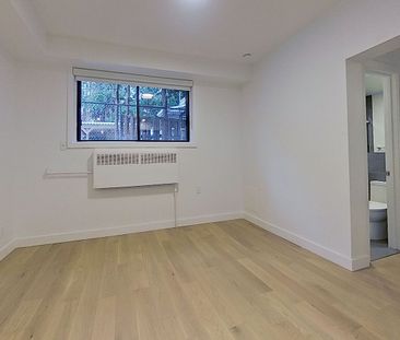 3250 Van Horne Street - Photo 5