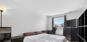 Rez-de-chaussée, très beau 5 1/2 a louer Repentigny 1er OCTOBRE - Photo 2