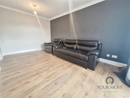 2 bedroom flat to rent - Photo 2