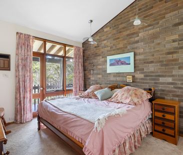 8 Whitehaven Street, St Ives NSW 2075 - House For Rent | Domain - Photo 5