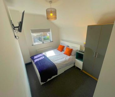 1 bedroom in a house share to rent - Photo 5