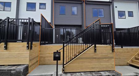 Hobsonville, 2 Bedrooms, $680 - Photo 5