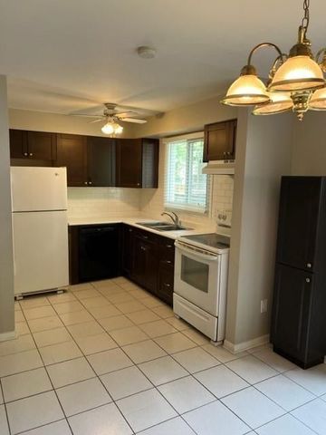 For Lease - 2385 Woodward Avenue Unit# 36, Burlington, Ontario - Photo 3