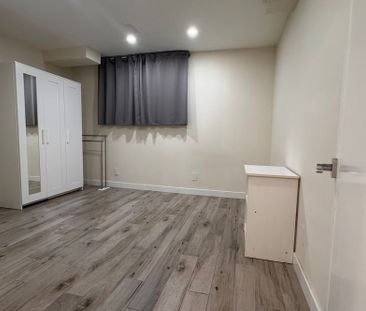 For Lease - 35 Robingrove Road, Toronto, Ontario - Photo 6