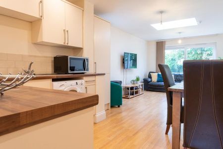 5 bedroom house to rent - Photo 2
