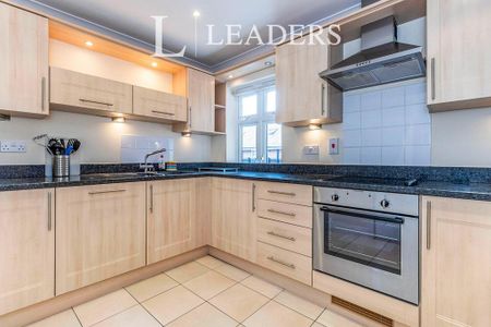2 bedroom flat to rent - Photo 5