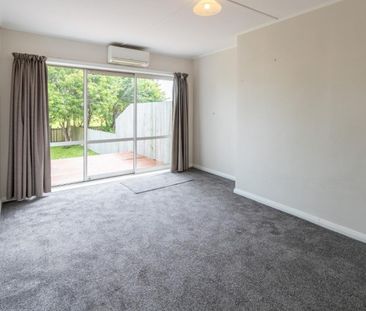 Tidy 3 bedroom in Georgetown! - Photo 6