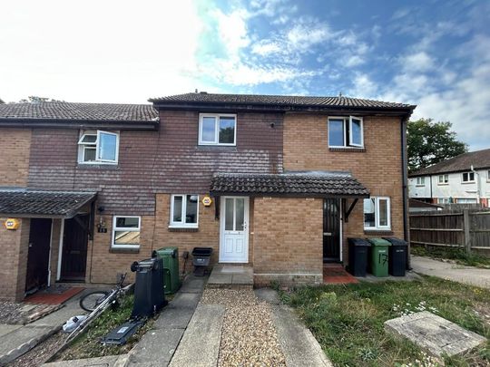 2 bedroom terraced house to rent - Photo 1