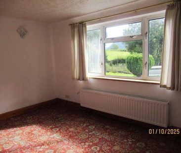 4 bedroom detached house to rent - Photo 6