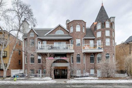 Luxury Top Floor Corner Condo With Downtown Views & Loft. Heat And Water Incl. - Photo 2