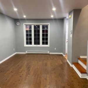 Appartement de 2 chambres et 1 salle de bain à louer - Photo 2