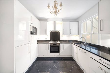 Stanhope Gardens, London, SW7 ground floor flat to rent - Photo 4