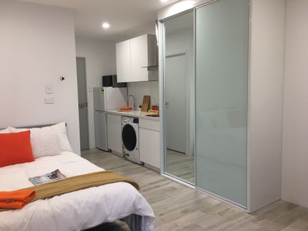 1/22 Wilton Street, Woolloongabba, QLD 4102 - Photo 2