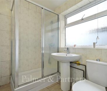 2 bedroom end of terrace house to rent - Photo 5
