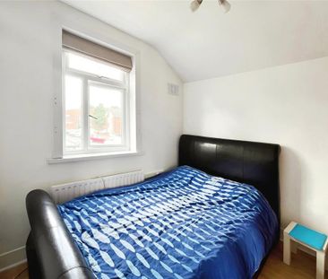 3 bedroom end of terrace house to rent - Photo 5