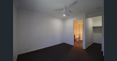 Suburban Paradise Awaits - Photo 2