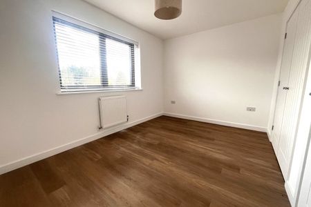 Queen Street Close, MARCH - Photo 2