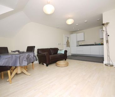 2 bedroom apartment to rent - Photo 2